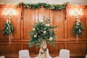 stump table centerpiece