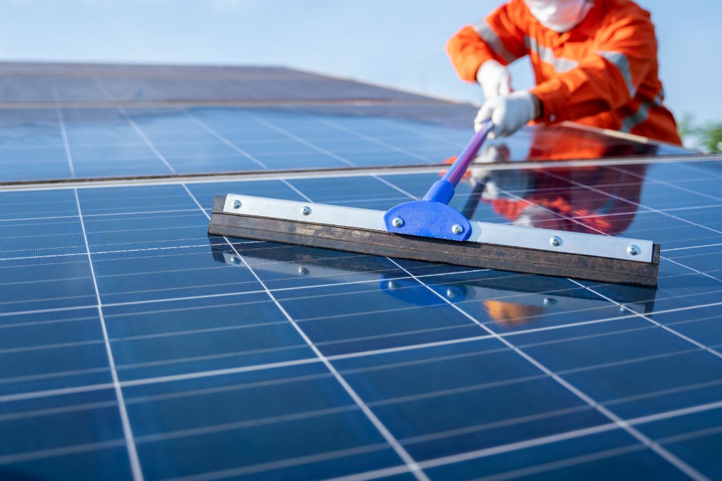 ways to clean solar panels